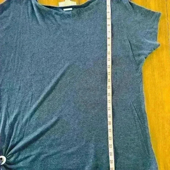 🔥Michael Kors Top🔥 - Picture 6 of 6